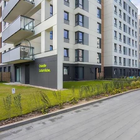 Osiedle Latarnikow With Balcony By Renters Appartamento