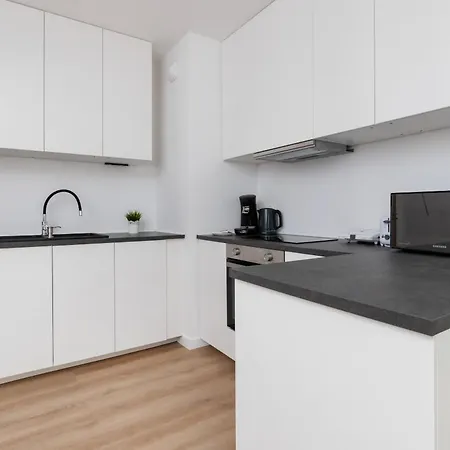 Osiedle Latarnikow With Balcony By Renters Appartamento Danzica