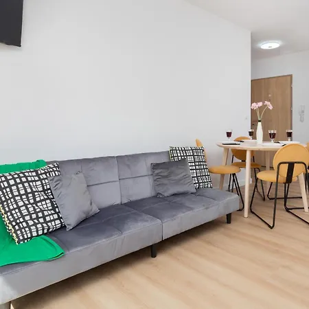 Apartamento Osiedle Latarnikow With Balcony By Renters Gdańsk