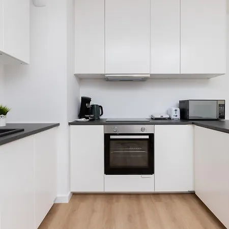 Osiedle Latarnikow With Balcony By Renters Apartamento *