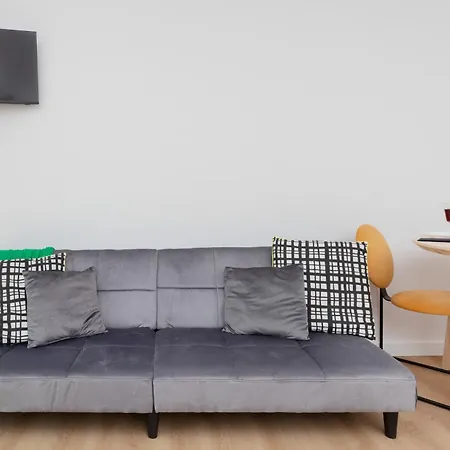 Osiedle Latarnikow With Balcony By Renters Apartamento Gdańsk